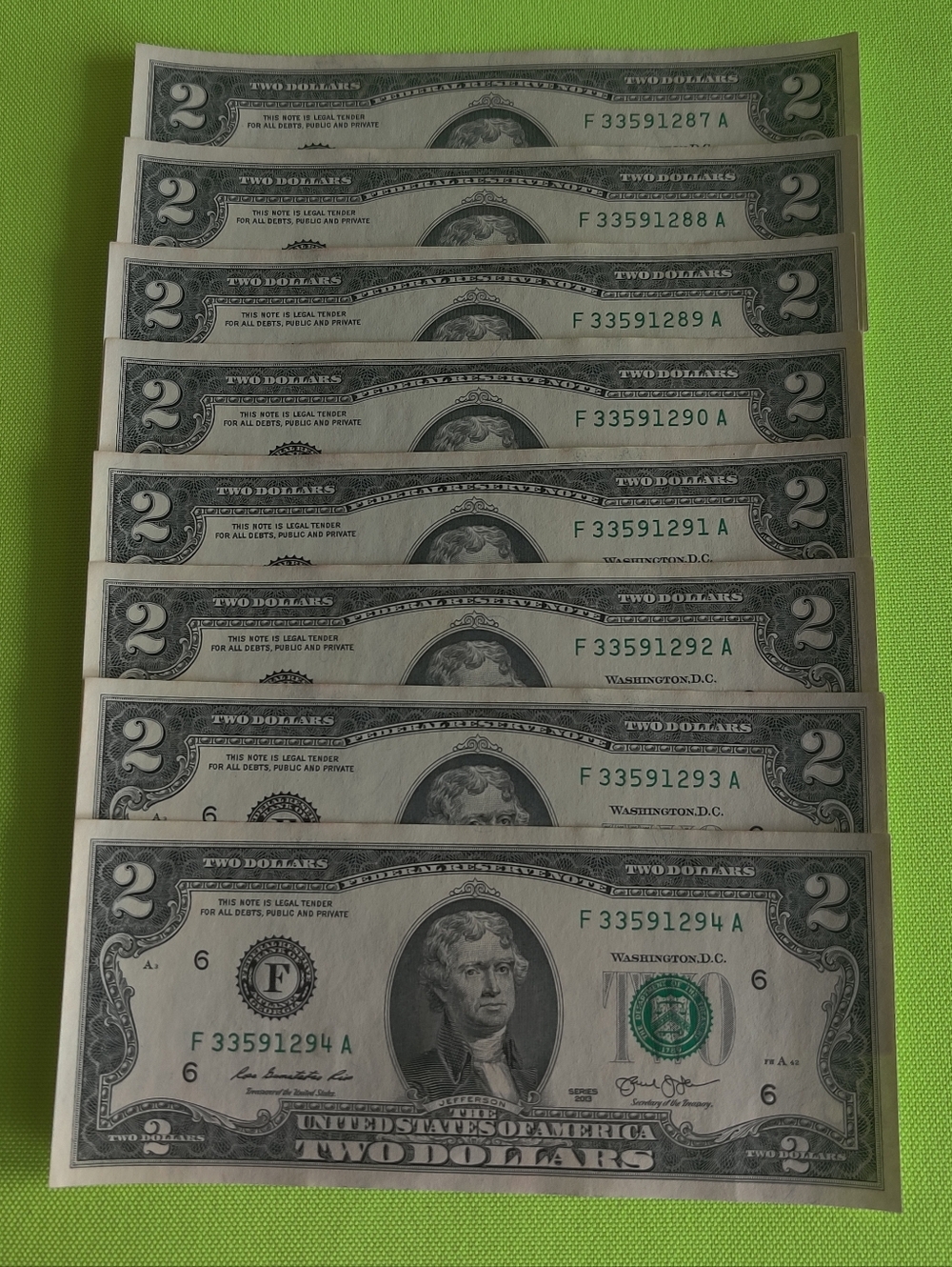 Lot of 8 RARE Crisp Two Dollar Bill Uncirculated Sequential Serial numbers